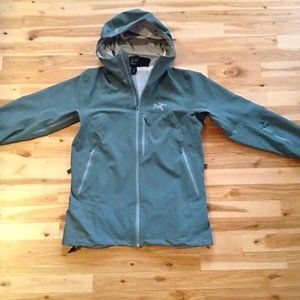 Arc'teryx Women's Shashka Stretch Jacket, Large, Sage Green